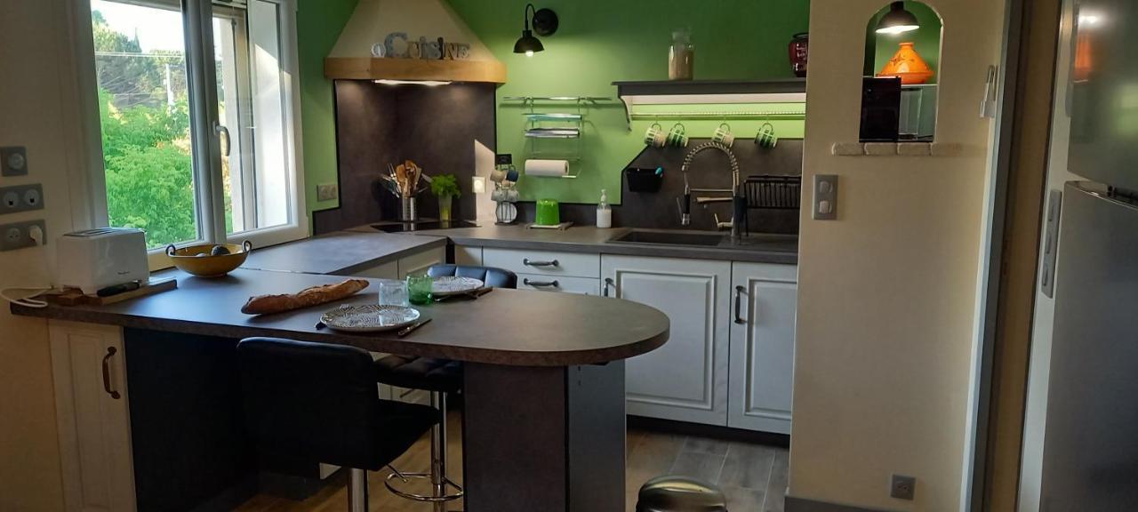Logement Lumineux, Entierement Renove Avec Jardin Caumont-sur-Durance المظهر الخارجي الصورة